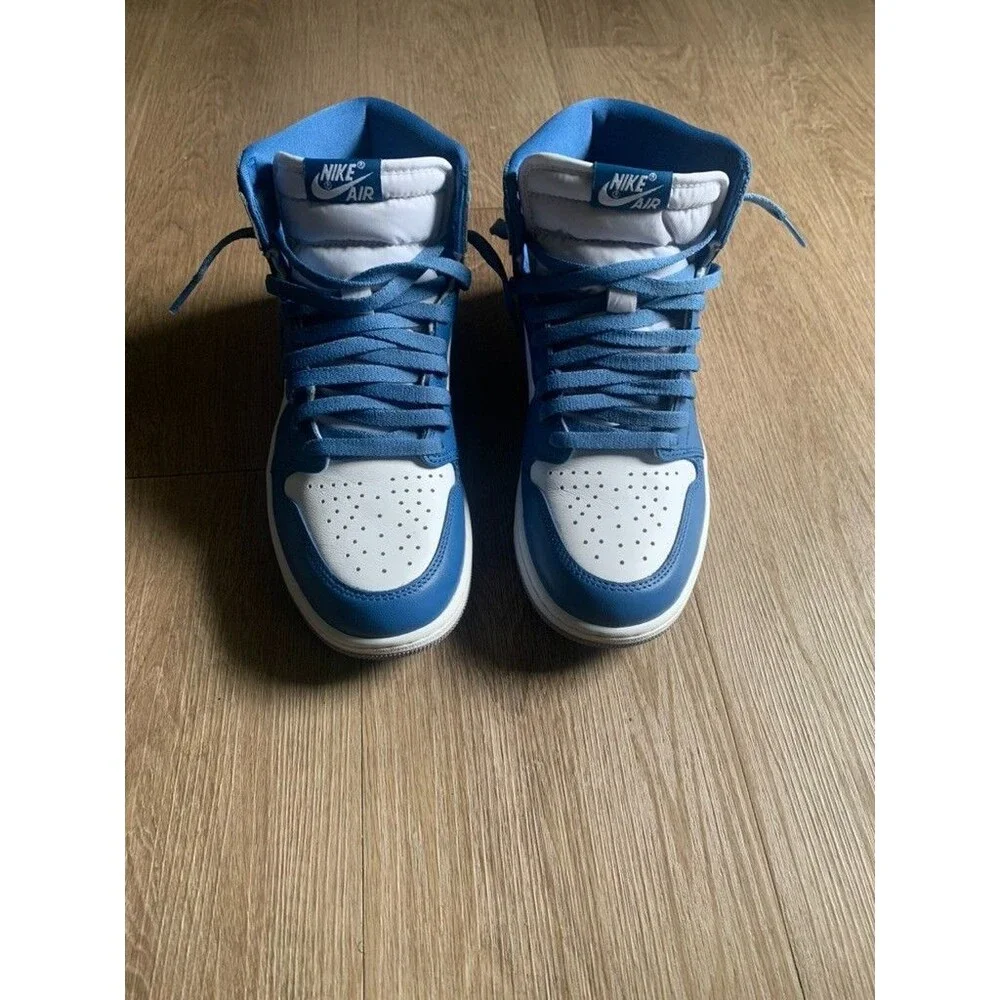 Nike Air Jordan 1 Retro High OG True Blue Size 9.5 DZ5485-410 w/ Box Laces